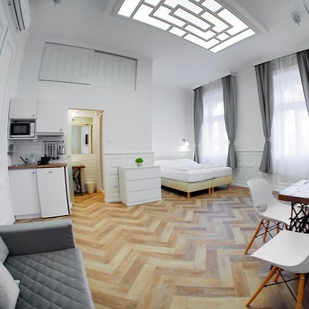 Toni Villa Budapest Extérieur photo