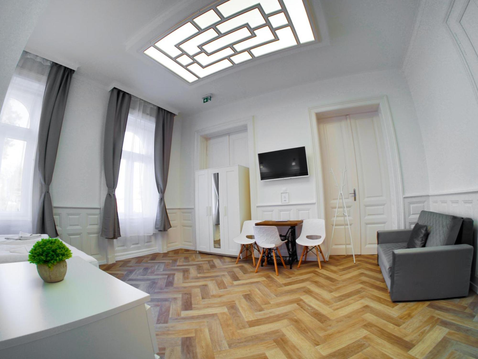 Toni Villa Budapest Extérieur photo