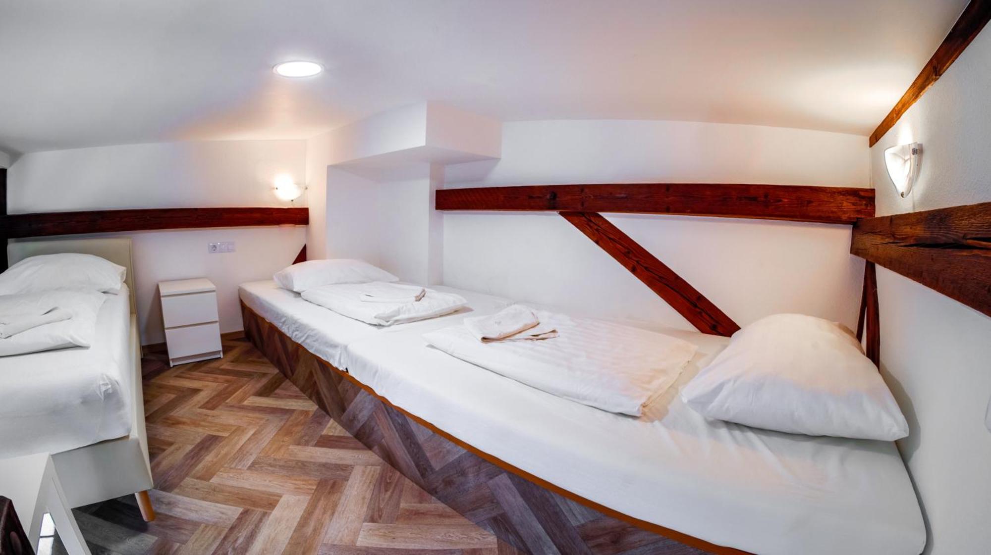 Toni Villa Budapest Extérieur photo